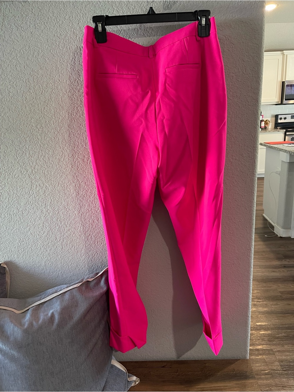 Vince Camuto Hot Pink Tailored Ankle Trousers - Picture 3 of 3